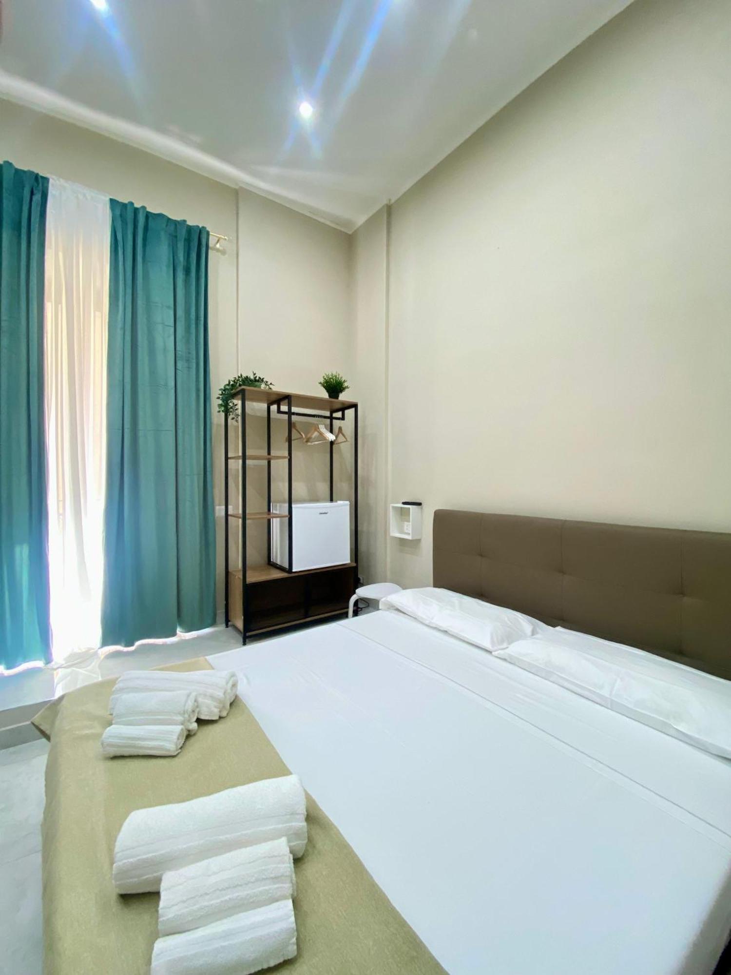 Royal Dream Bed and Breakfast Neapel Exteriör bild