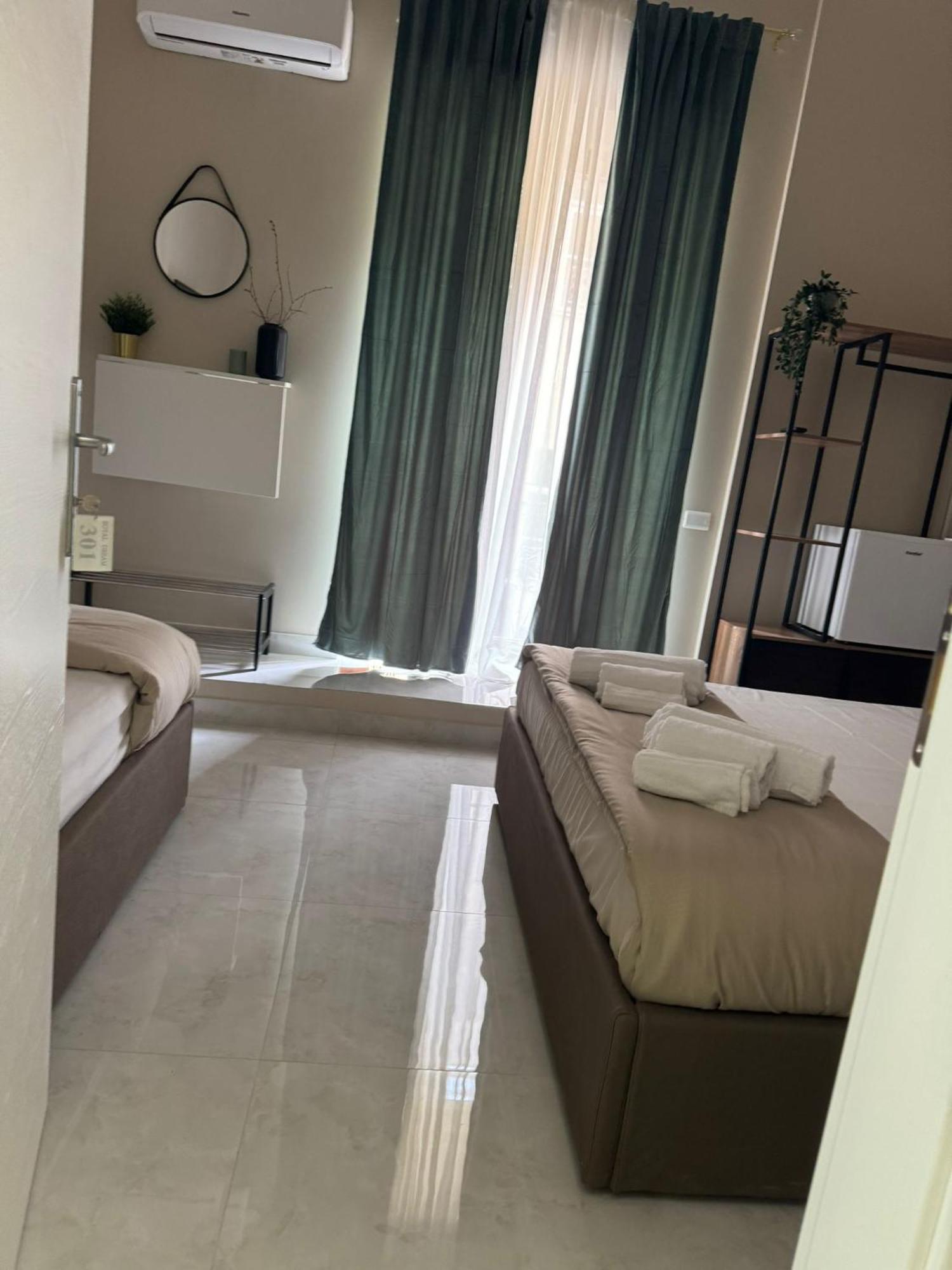 Royal Dream Bed and Breakfast Neapel Exteriör bild