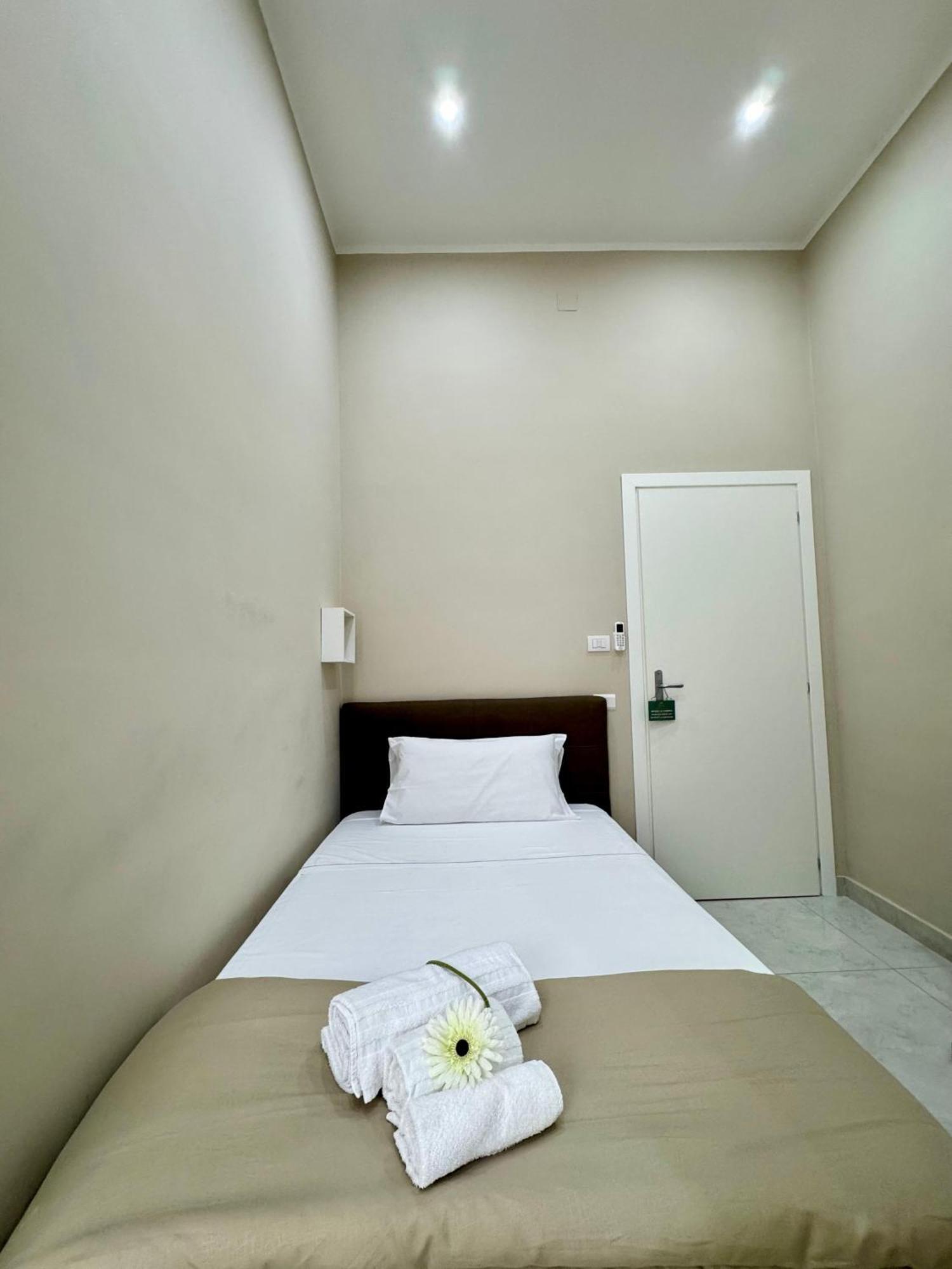 Royal Dream Bed and Breakfast Neapel Exteriör bild